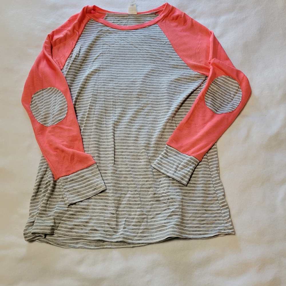 Raglan sleeve striped top with coral sleeves
